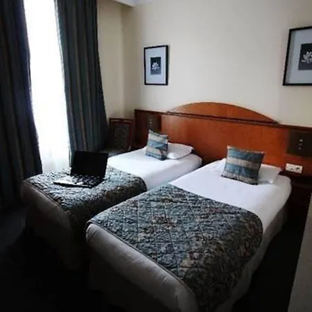 Crystal Centre Hotel 3*