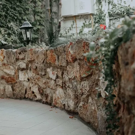Crystal Centre Otel 3*