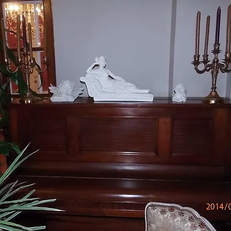 Crystal Centre Otel 3*