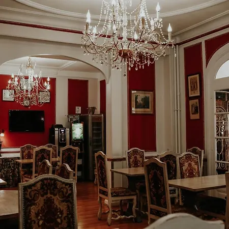 Crystal Centre Otel Reims