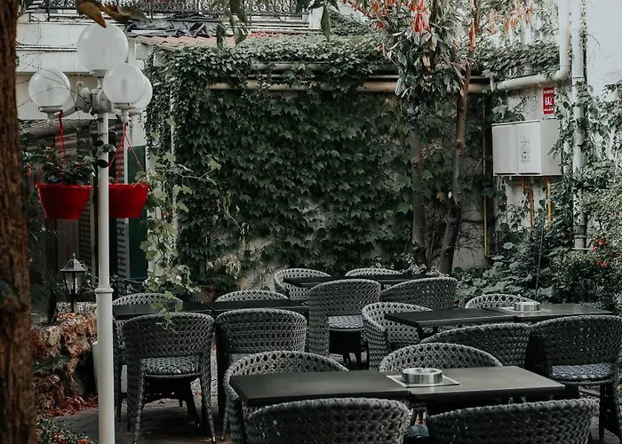 Hotel Crystal Centre