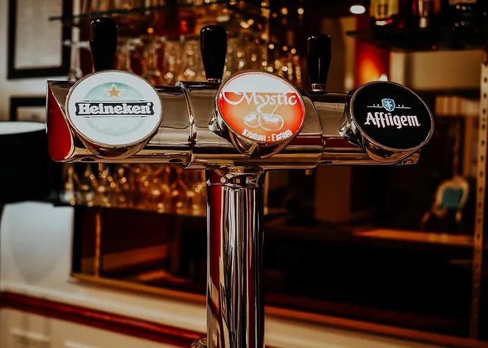 Crystal Centre Hotel 3*