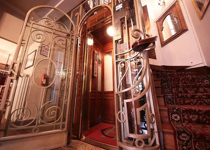 Crystal Centre Hotel