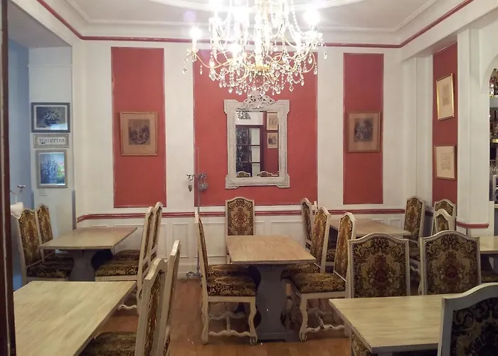 Hotel Crystal Centre