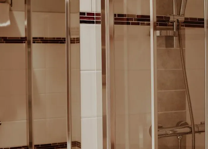 Crystal Centre Hotel