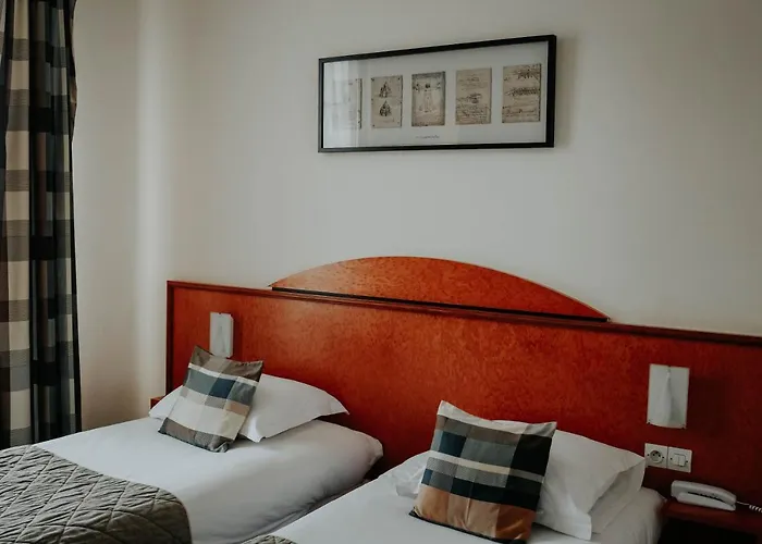 Hotel Crystal Centre 3*